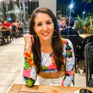 Dolce & Gabbana Hydrangea Top New Condition Current 2022 Season